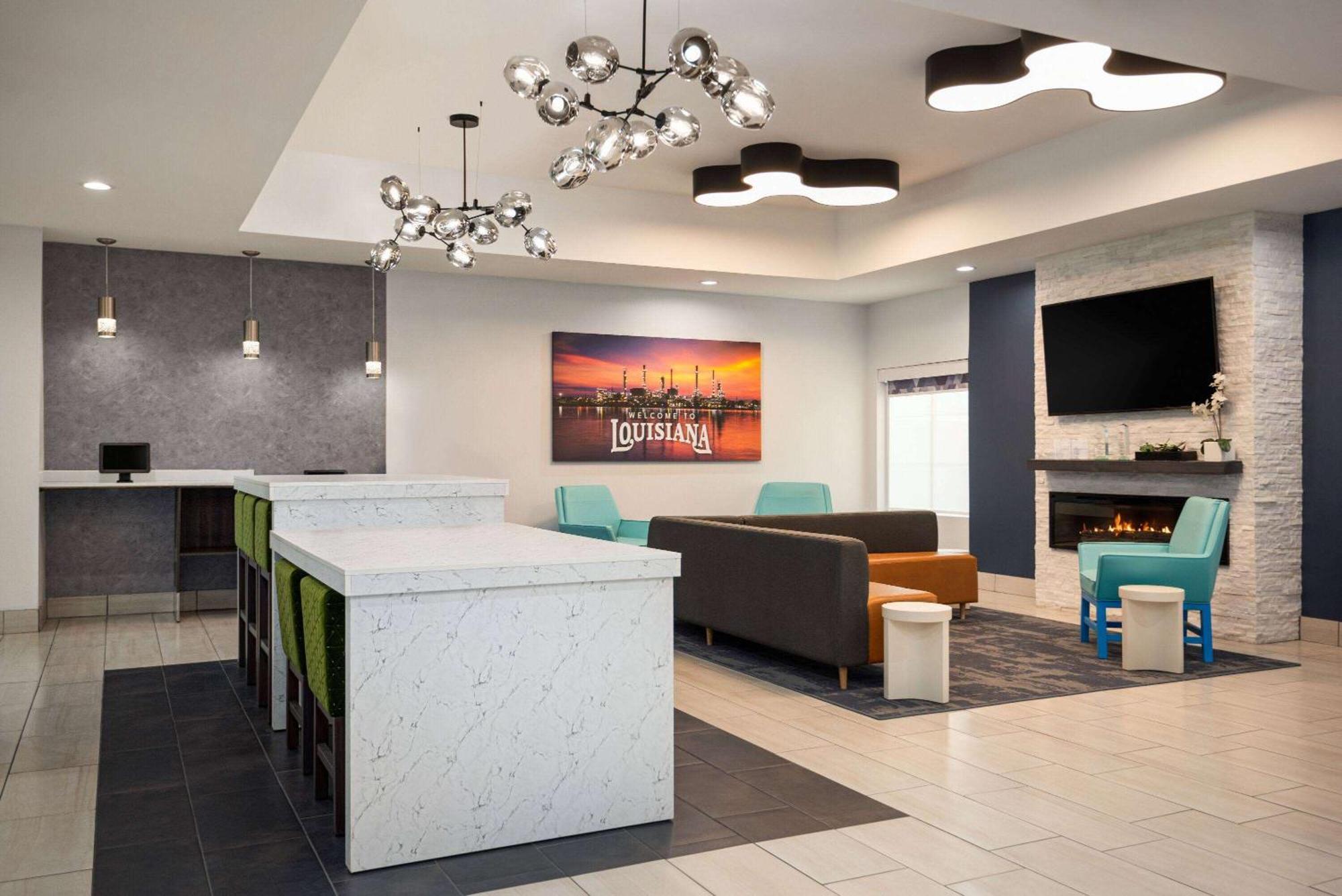 La Quinta By Wyndham Gonzales La Hotel Екстериор снимка